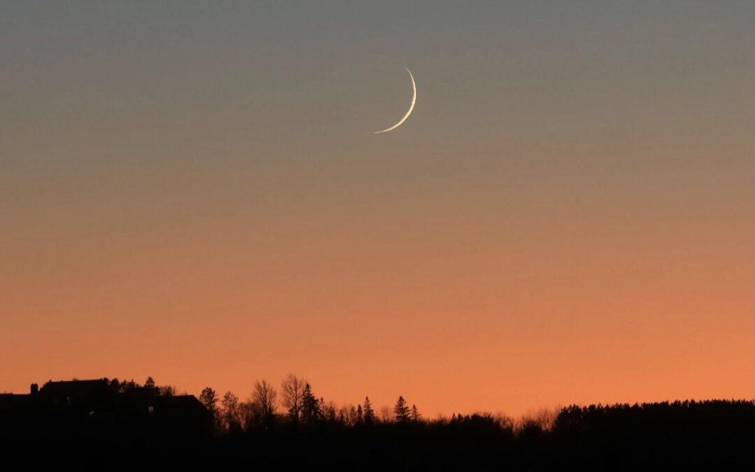 Welcome the New Moon in Gemini with this Meditation