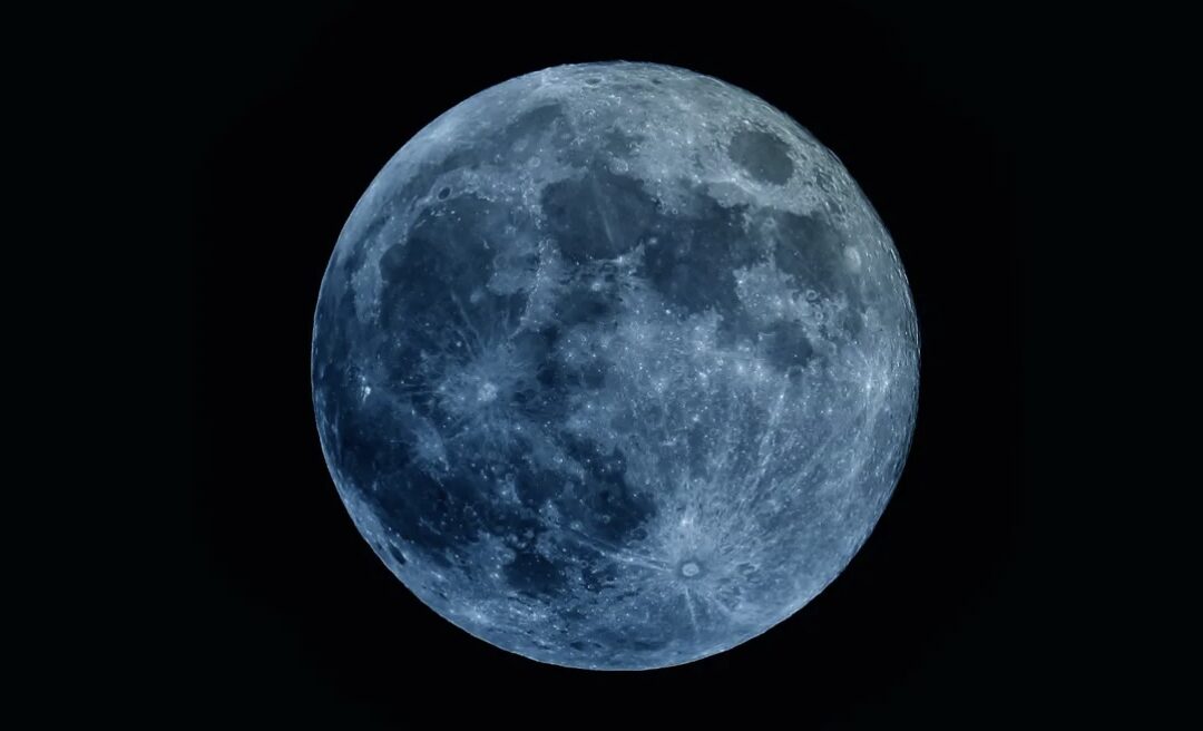 Blue Moon in Sagittarius: A Powerful Time to Dream Bigger and Expand Your Life